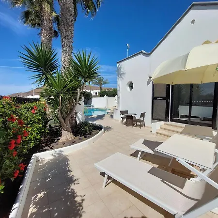 Sol Y Luna Free Heated Pool, Car Not Essential *