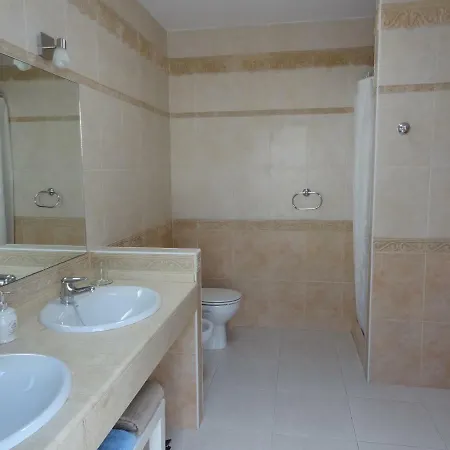 Villa Sol Y Luna Free Heated Pool, Car Not Essential Playa Blanca (Lanzarote)