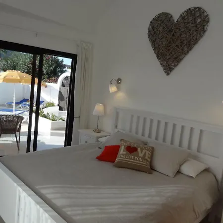 Villa Sol Y Luna Free Heated Pool, Car Not Essential