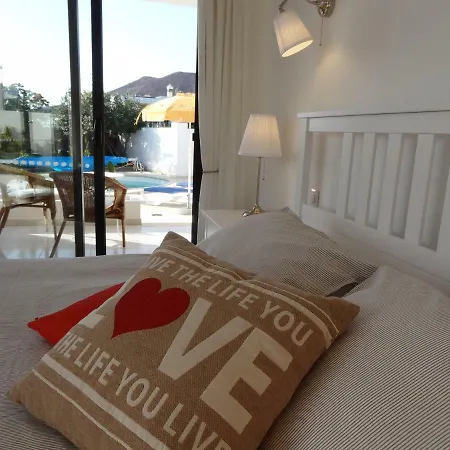Villa Sol Y Luna Free Heated Pool, Car Not Essential Playa Blanca (Lanzarote)