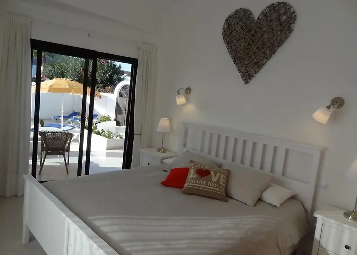 Villa Sol Y Luna - Heated Pool - Bbq - Car Not Essential